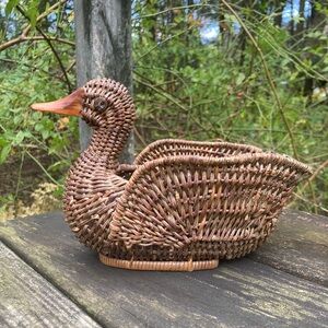 Vintage Wicker Duck Basket!